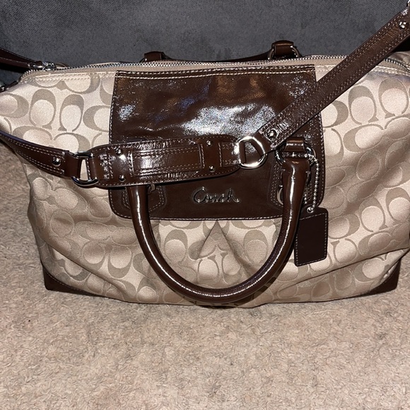 Coach Handbags - NWOT Large coach tote